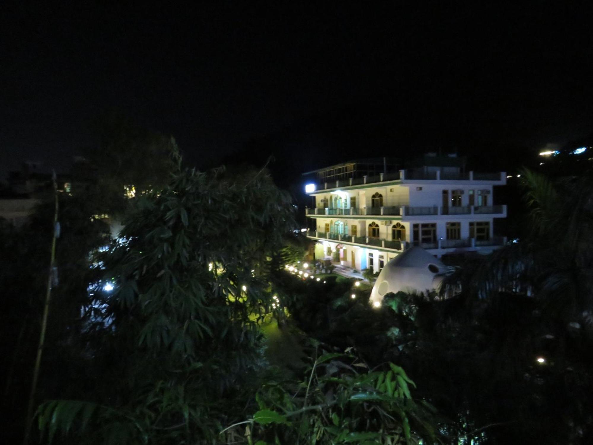 Hotel Namami Tapovan Rishikesh Exterior photo